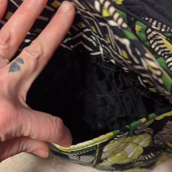 Vera Bradley Black White Green LaNeon Rose Floral Quilted Pockets Backpack 13x10 - Picture 4 of 11
